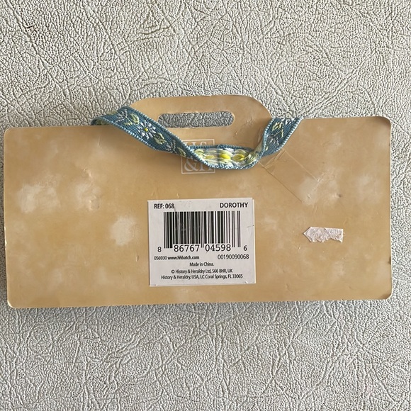 Dorothy personalized kitchen hanger new - Picture 3 of 3